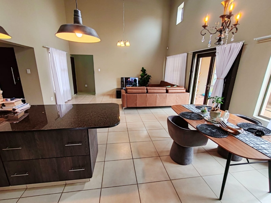 4 Bedroom Property for Sale in Grimbeeck Park North West